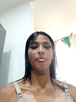 Antonellasmith00 online show from February 1, 2025, 3:50 pm