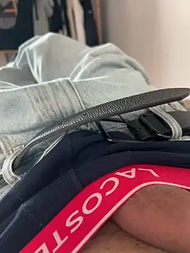 pignoufe online show from February 20, 2026, 4:18 pm