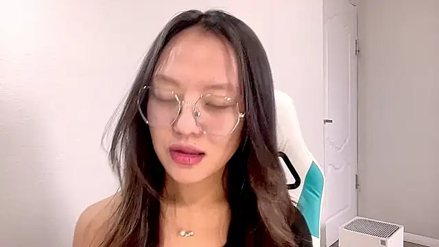 Risalynn online show from January 18, 2025, 6:34 am