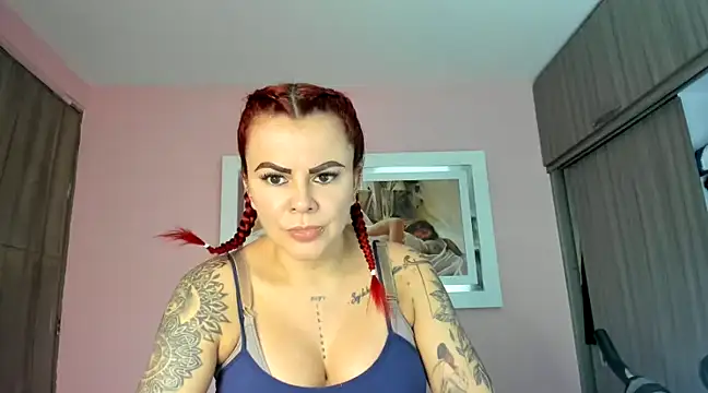 Snapshot of KAROL_MILF chatting on March 5, 2025, 6:34 pm KAROL MILF online show from March 5, 2025, 6:34 pm