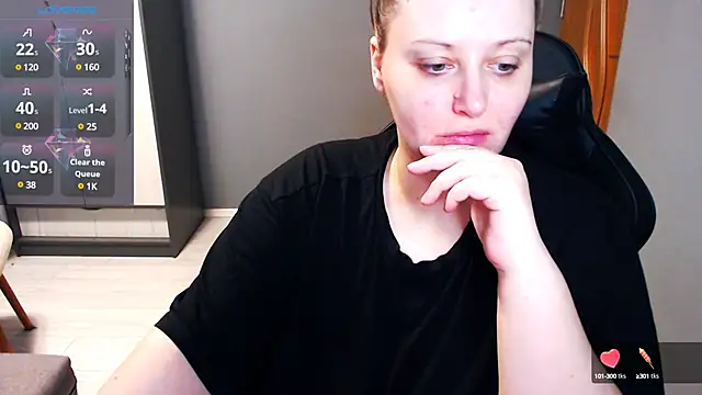 Snapshot of anna_claire chatting on December 19, 2024, 10:42 pm anna claire online show from December 19, 2024, 10:42 pm