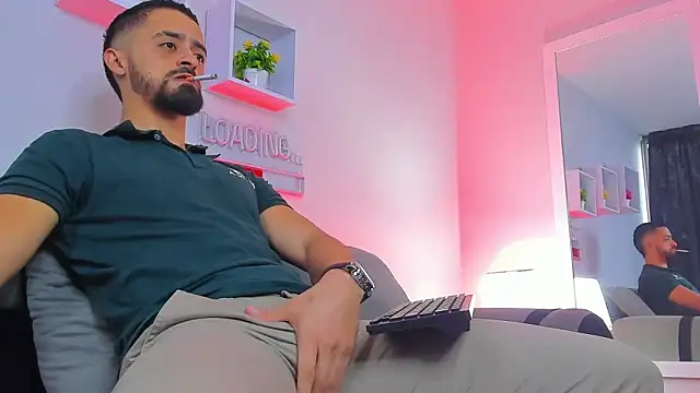 Snapshot of MAXIMUS_MASTE3 chatting on February 21, 2026, 8:54 pm MAXIMUS MASTE3 online show from February 21, 2026, 8:54 pm