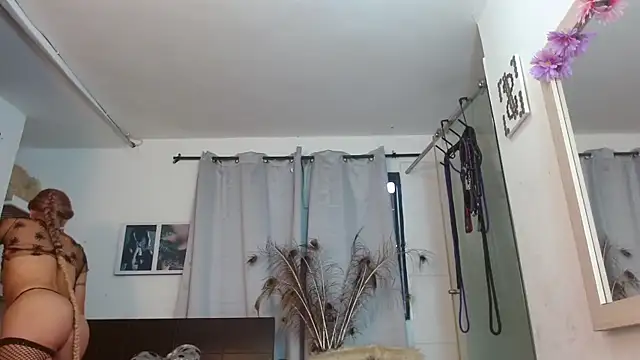 Snapshot of georgina_ms chatting on November 9, 2025, 5:55 pm georgina ms online show from November 9, 2025, 5:55 pm