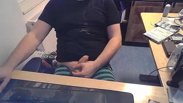 Snapshot of Currycake chatting on January 28, 2025, 10:34 pm Currycake online show from January 28, 2025, 10:34 pm