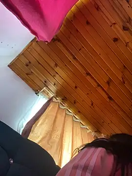 Snapshot of Miaa_coopeer chatting on March 13, 2025, 12:56 pm Miaa coopeer online show from March 13, 2025, 12:56 pm