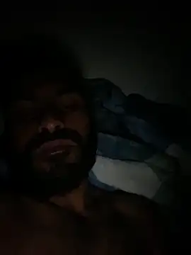 islandvybee55 online show from December 6, 2024, 4:58 am