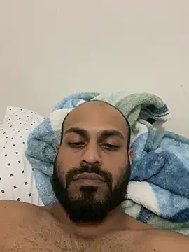 islandvybee55 online show from February 2, 2025, 1:55 am