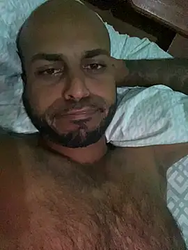 islandvybee55 online show from January 10, 2026, 9:22 am