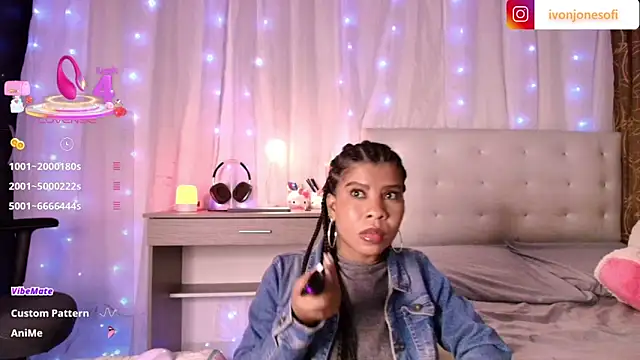 ivonjoness online show from April 16, 2026, 2:23 am