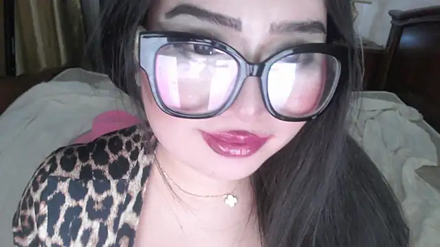 cutie sakura online show from March 8, 2025, 3:56 pm