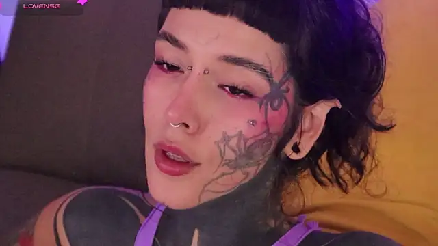 Snapshot of FairyFlexxxx chatting on February 4, 2026, 8:36 pm FairyFlexxxx online show from February 4, 2026, 8:36 pm