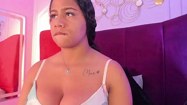 Sofi Fox  online show from April 9, 2026, 3:06 am