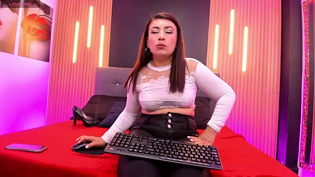 VickyJohnson1 online show from July 11, 2026, 8:55 pm