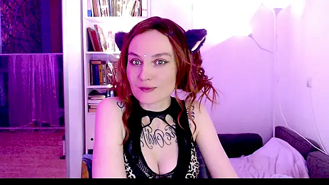Snapshot of mischellemeow13 chatting on February 7, 2025, 4:06 am mischellemeow13 online show from February 7, 2025, 4:06 am