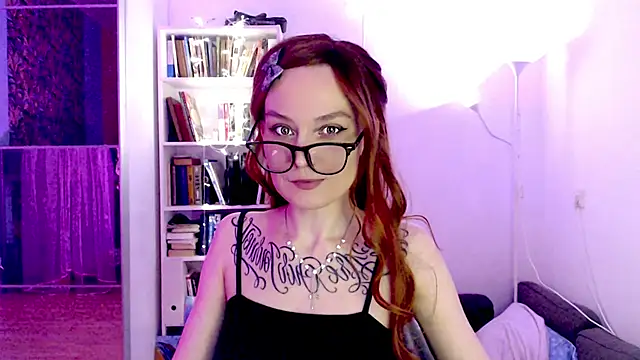 Snapshot of mischellemeow13 chatting on February 9, 2025, 1:11 am mischellemeow13 online show from February 9, 2025, 1:11 am