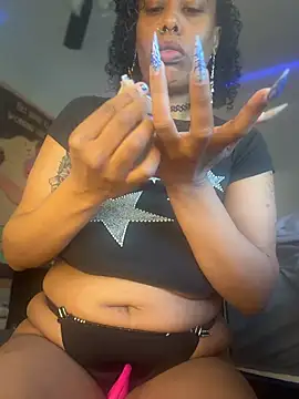 Snapshot of loveluna8 chatting on February 7, 2026, 3:38 pm loveluna8 online show from February 7, 2026, 3:38 pm