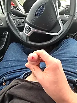 Titanhoott online show from March 10, 2025, 11:10 am