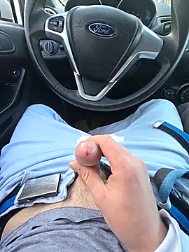 Titanhoott online show from March 20, 2025, 12:43 pm