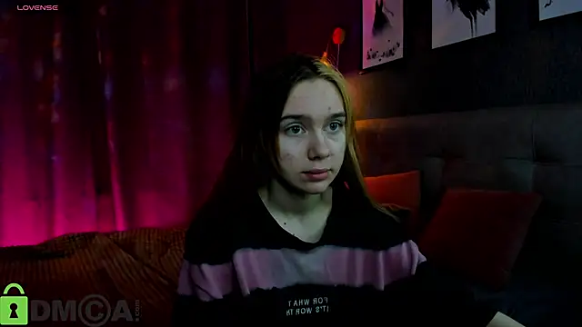 Lesi Moonie01 online show from October 19, 2025, 6:58 am