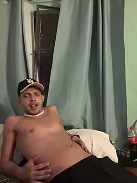 Snapshot of canochvz chatting on March 23, 2025, 6:47 am canochvz online show from March 23, 2025, 6:47 am