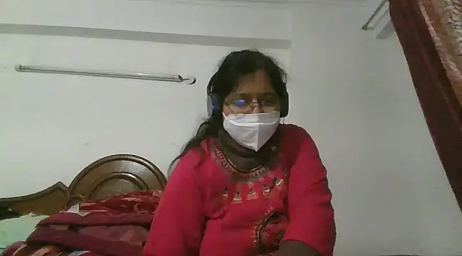 cutiecatty21 online show from December 31, 2024, 4:57 pm