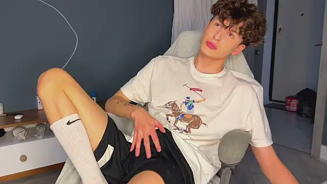 alyx garden online show from December 26, 2024, 12:59 pm