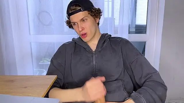 alyx garden online show from April 8, 2026, 10:48 am