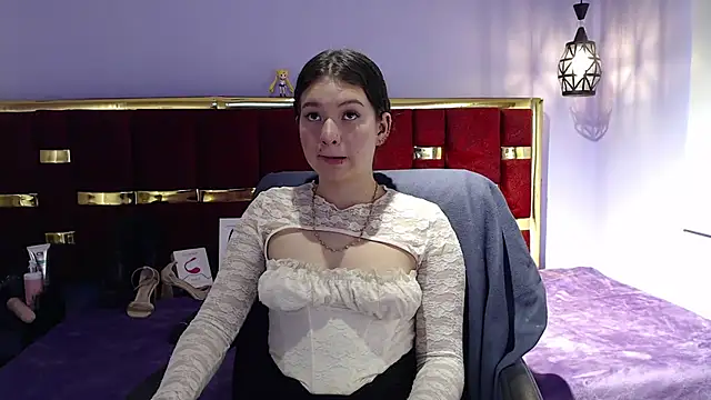 lilimini032 online show from December 15, 2025, 8:13 pm