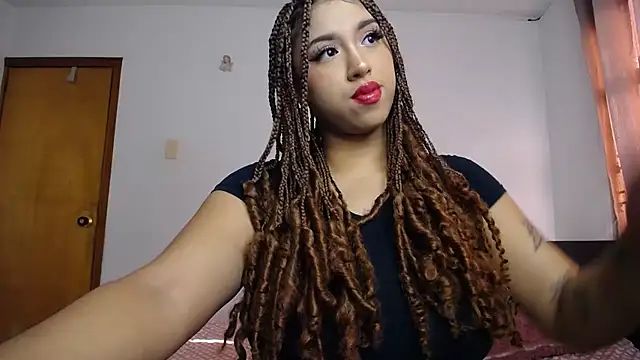 Snapshot of barbara_falcons chatting on December 16, 2024, 9:20 pm barbara falcons online show from December 16, 2024, 9:20 pm