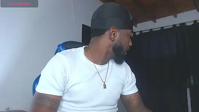 Snapshot of Drake_Nassir4 chatting on June 12, 2026, 4:44 am Drake Nassir4 online show from June 12, 2026, 4:44 am