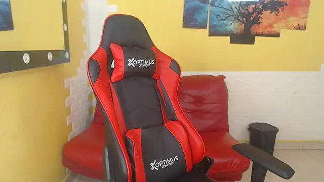 Snapshot of jose_sexycumm chatting on December 8, 2024, 7:22 pm jose sexycumm online show from December 8, 2024, 7:22 pm