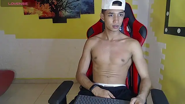 Snapshot of jose_sexycumm chatting on December 9, 2024, 9:48 pm jose sexycumm online show from December 9, 2024, 9:48 pm