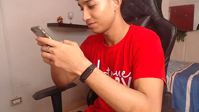 Snapshot of jose_sexycumm chatting on December 10, 2024, 9:33 pm jose sexycumm online show from December 10, 2024, 9:33 pm