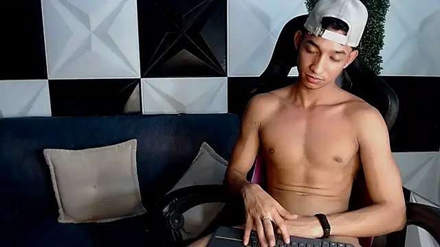 Snapshot of jose_sexycumm chatting on December 11, 2024, 12:33 am jose sexycumm online show from December 11, 2024, 12:33 am