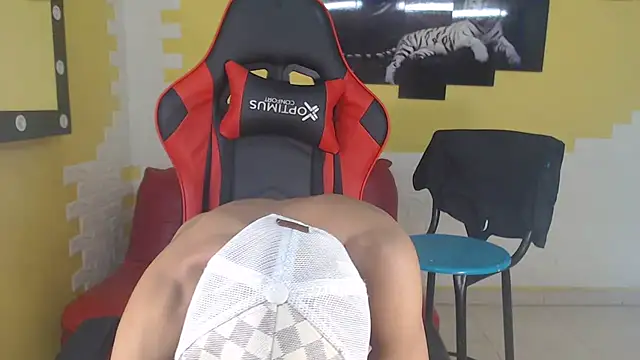 Snapshot of jose_sexycumm chatting on December 28, 2024, 7:33 pm jose sexycumm online show from December 28, 2024, 7:33 pm