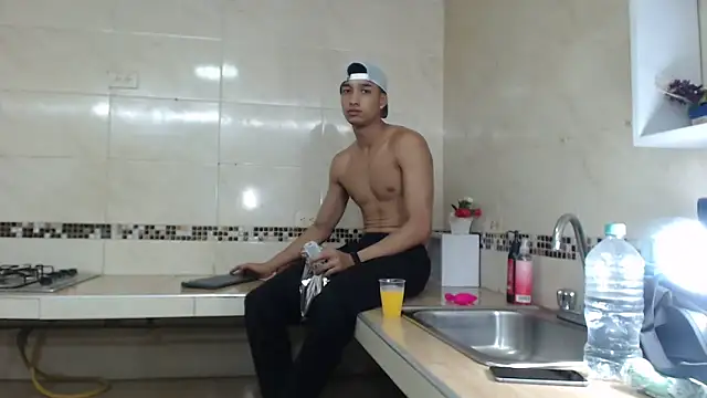 Snapshot of jose_sexycumm chatting on January 15, 2025, 11:40 pm jose sexycumm online show from January 15, 2025, 11:40 pm