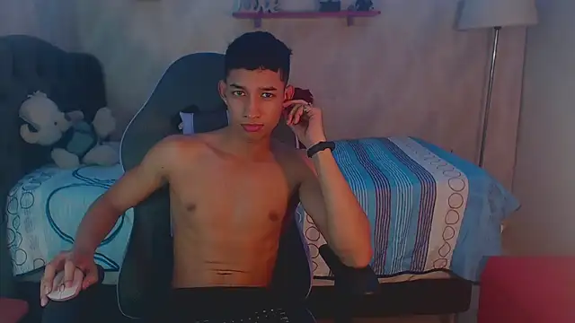 Snapshot of jose_sexycumm chatting on January 17, 2025, 8:11 pm jose sexycumm online show from January 17, 2025, 8:11 pm