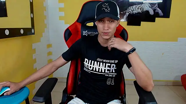 Snapshot of jose_sexycumm chatting on January 20, 2025, 8:07 pm jose sexycumm online show from January 20, 2025, 8:07 pm