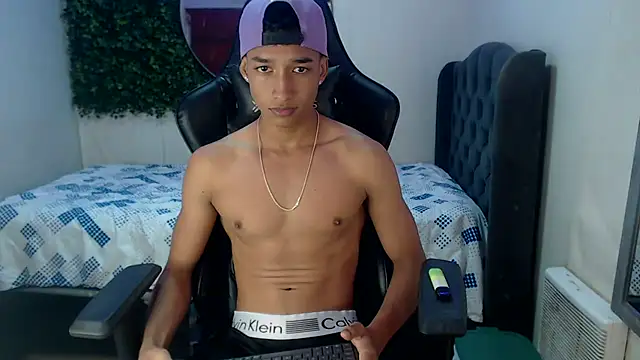 Snapshot of jose_sexycumm chatting on January 29, 2025, 10:11 pm jose sexycumm online show from January 29, 2025, 10:11 pm