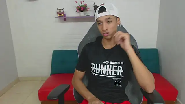 Snapshot of jose_sexycumm chatting on February 17, 2025, 7:21 pm jose sexycumm online show from February 17, 2025, 7:21 pm