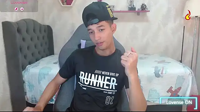 Snapshot of jose_sexycumm chatting on March 21, 2025, 7:02 pm jose sexycumm online show from March 21, 2025, 7:02 pm