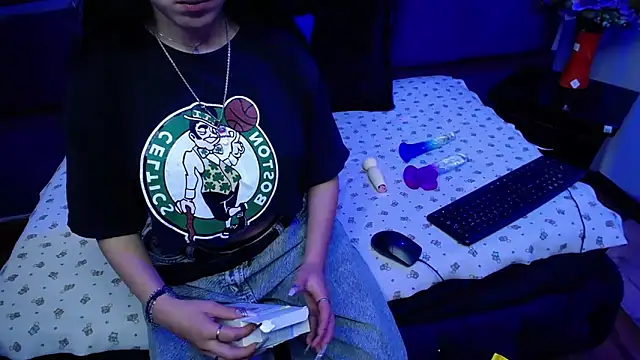 Snapshot of Katty_Queen chatting on March 12, 2025, 12:15 pm Katty Queen online show from March 12, 2025, 12:15 pm