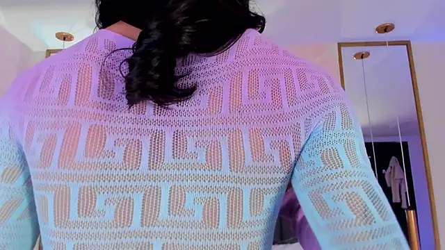 GabyPetit online show from November 19, 2025, 8:20 pm