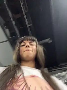 Snapshot of VioletaSubmissive chatting on November 18, 2025, 8:57 pm VioletaSubmissive online show from November 18, 2025, 8:57 pm