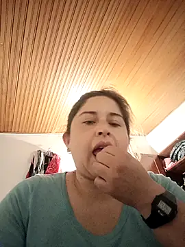 Snapshot of yajahil chatting on December 21, 2024, 12:09 am yajahil online show from December 21, 2024, 12:09 am