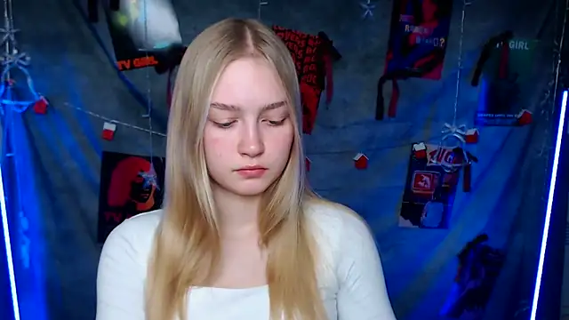 MademoiselleCl online show from January 15, 2026, 1:37 pm