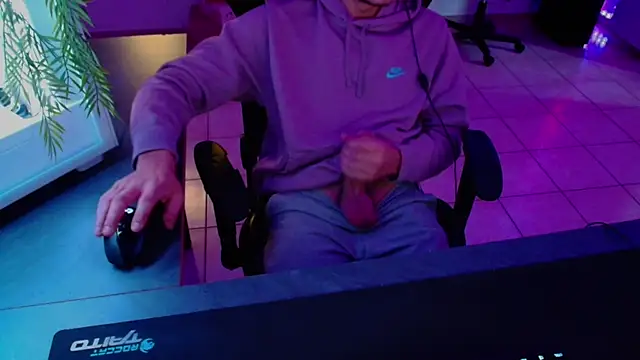 Vlad230323 online show from December 9, 2024, 3:22 pm