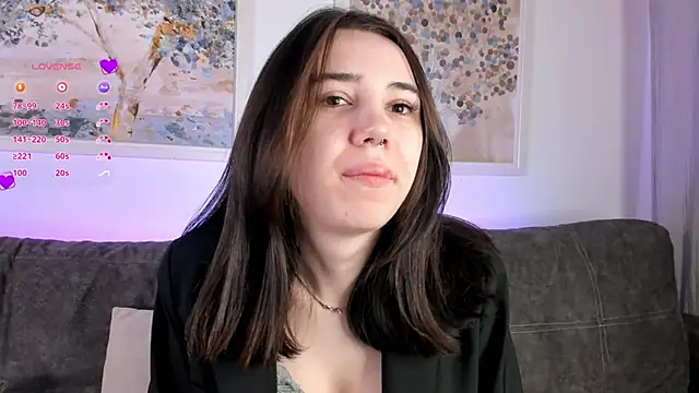 Snapshot of GillianDowdey chatting on February 4, 2025, 1:45 am GillianDowdey online show from February 4, 2025, 1:45 am