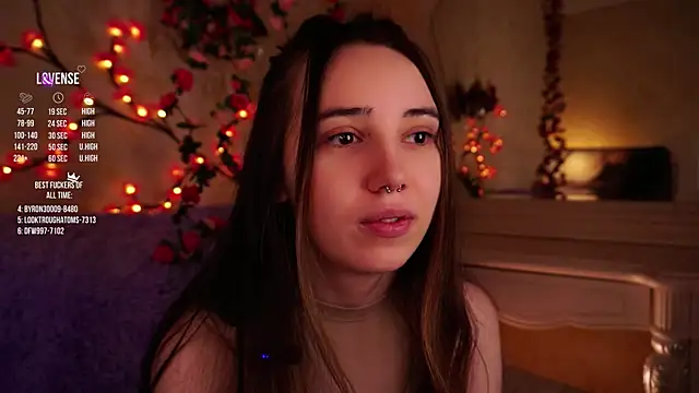 GillianDowdey online show from October 31, 2025, 2:45 am