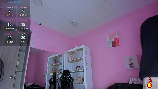 Ian Castillo  online show from November 1, 2025, 11:12 am